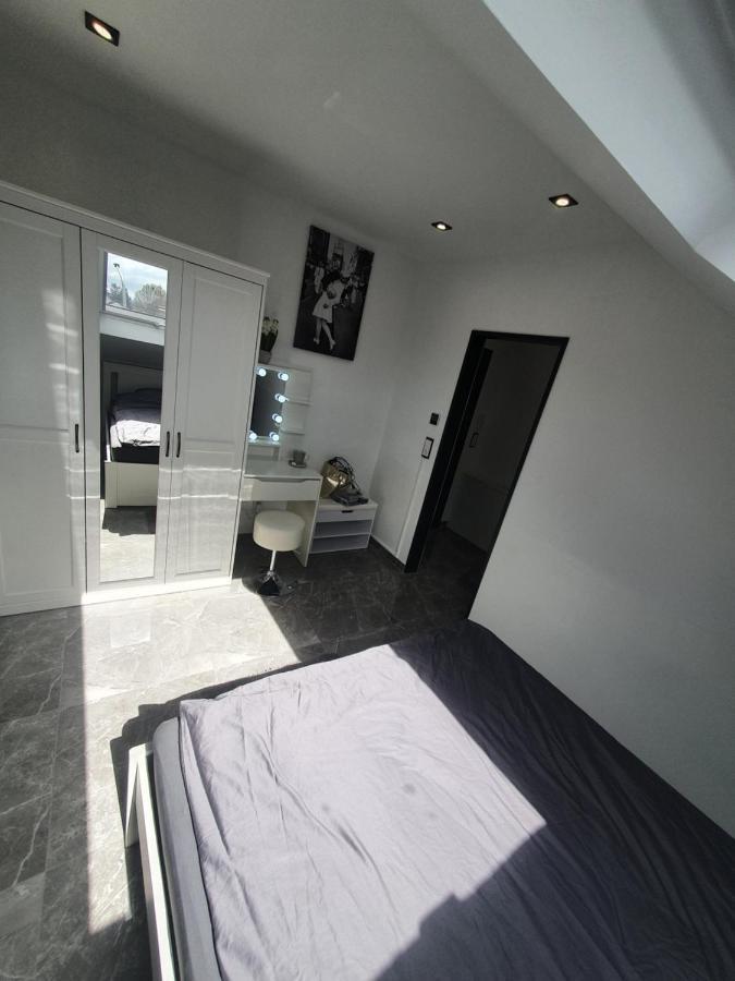 New York City Apartment พาเดอร์บอร์น ภายนอก รูปภาพ